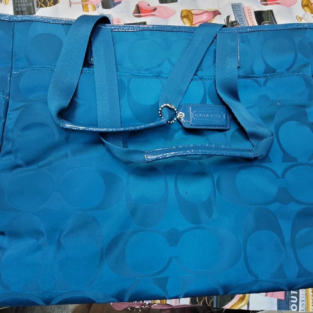 Coach Tote - Picture 4 of 5